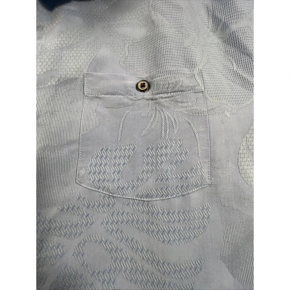 Bahama Bay Club Membership Men's Relaxed Fit Blue Floral SS Shirt Size Large